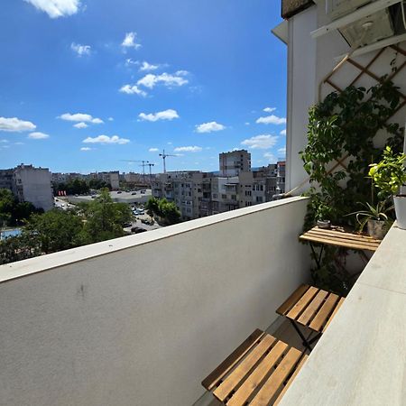 Cozy Apartment With Balcony On The Black Sea- Part Of The Family 'Vicki Apart Varna Eksteriør bilde