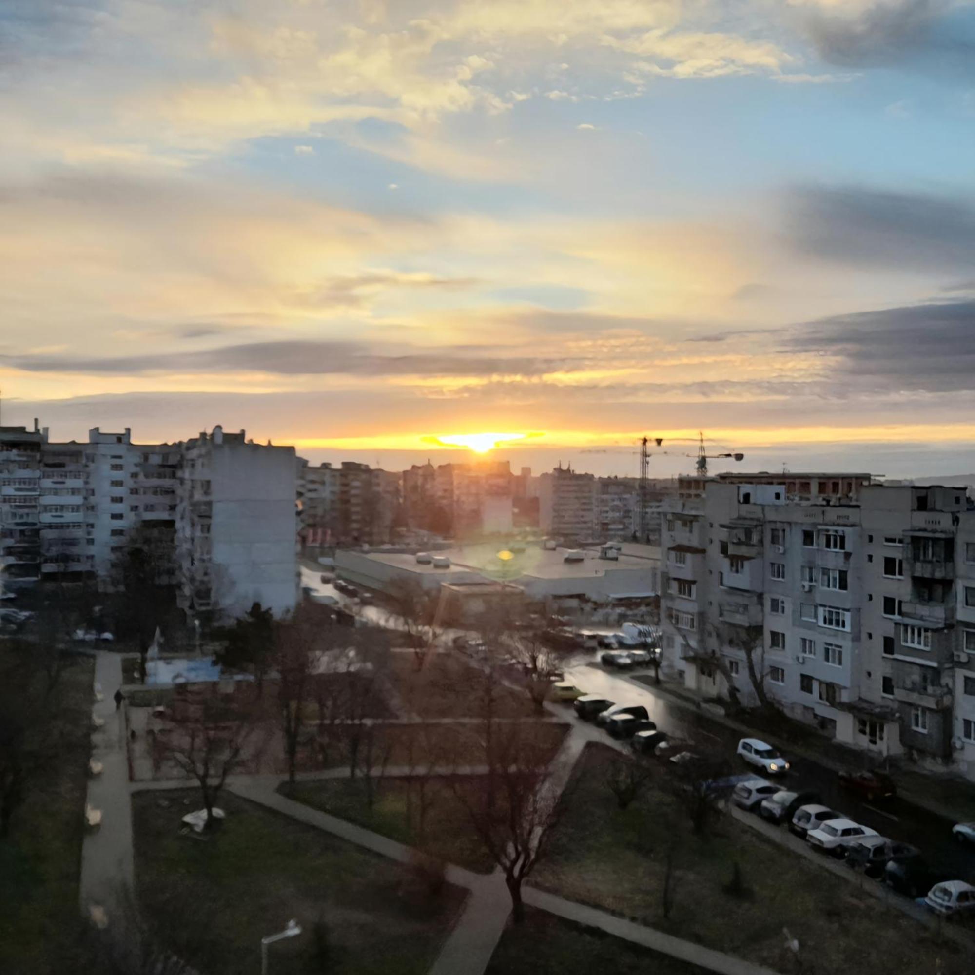 Cozy Apartment With Balcony On The Black Sea- Part Of The Family 'Vicki Apart Varna Eksteriør bilde